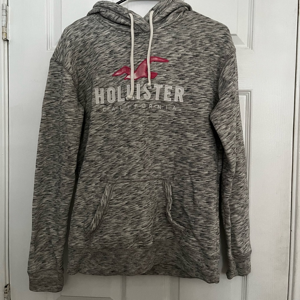 Hollister sweater